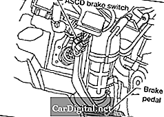 P1572 2002日産アルティマセダン - ブレーキペダルスイッチ回路の故障