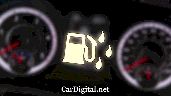 Voda na výstražnom svetle pre palivo - Auto-Kódy
